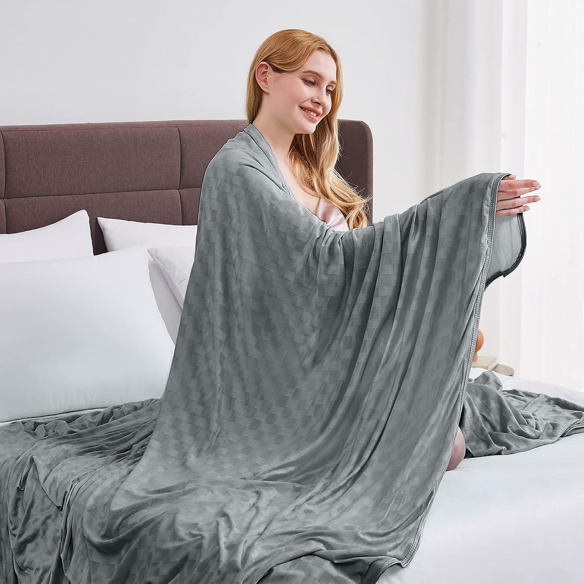 ChillEase | Cooling Blanket for Hot Sleepers with Arc-Chill Technology | Soft & Breathable for Year-Round Comfort