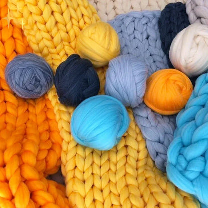 Super Bulky Arm Knitting Yarn 35 oz Merino-Style Wool for Throw Blankets, Cushions & Home Décor Crafts