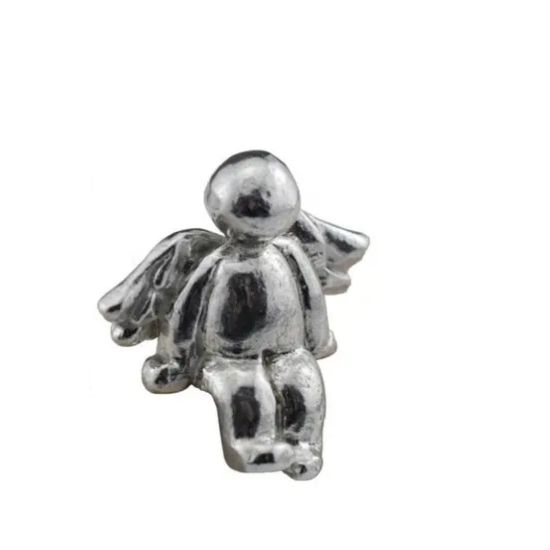 Metal Canine Figurine Silver Glossy Finish Shelf Accent Home Décor Minimalist Interior Piece Bookcase Display Ornament Animal Sculpture Cont