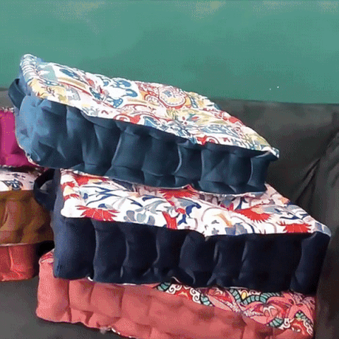 Vinta Floor Cushion - Plush Velvet Tufted Design, Cozy Seating