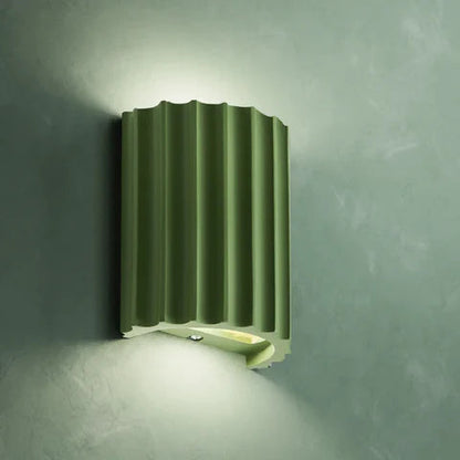ArtisticWave | Modern Resin Wall Lamp with LED Technology | Unique Design for Cozy Atmosphere