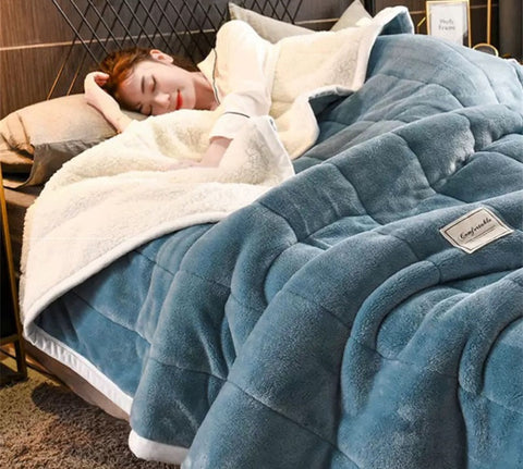 CozyWrap | Plush Fleece Blanket with Soft Velvet Fabric | Year-Round Comfort for All Seasons