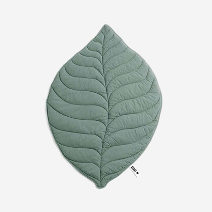 Botanical Leaf-Shaped Pet Throw Blanket - Soft Cotton-Polyester Cover for Dogs & Cats - Machine Washable Couch Protector & Floor Mat for