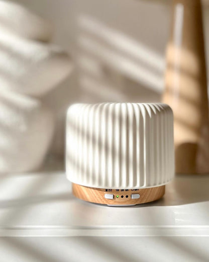 Ceramic Aromatherapy Diffuser with Ultrasonic Mist Technology, 200mL Capacity & LED Ambient Light for Home, Bedroom & Office