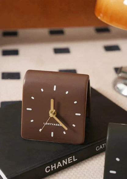 Ceramic Tabletop Clock Silent Quartz Movement 4.8 Inch Rounded Minimalist Timepiece for Bedroom Nightstand Office Desk Home Decor Battery Op