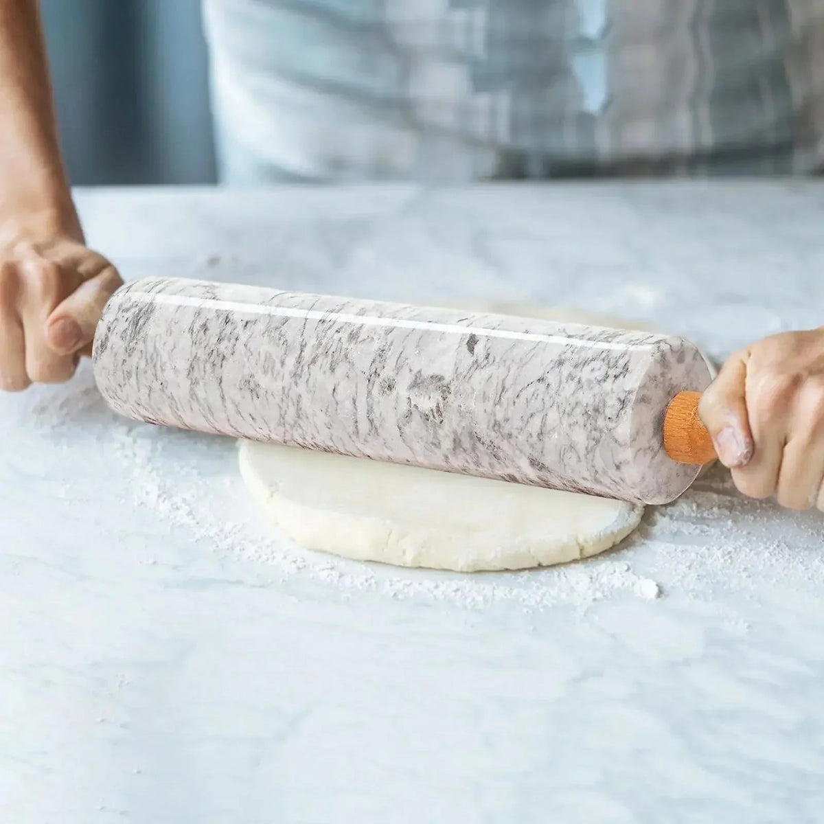 Marble-Effect Dough Roller with Wooden Handles 19 Inches Black for Pizza Pastry Cookies Bread Baking Kitchen Tool Comfortable Grip Even Roll