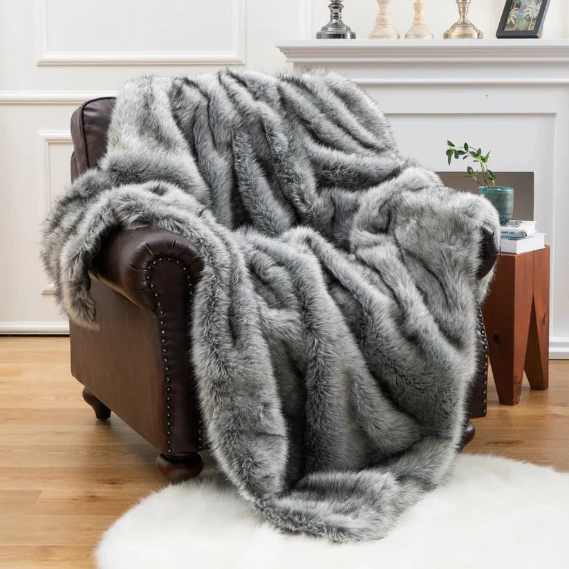 Soft Faux Fur Throw Blanket