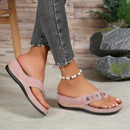 Comfortable Walking Sandals for Women with Adjustable Buckle and Grip Sole