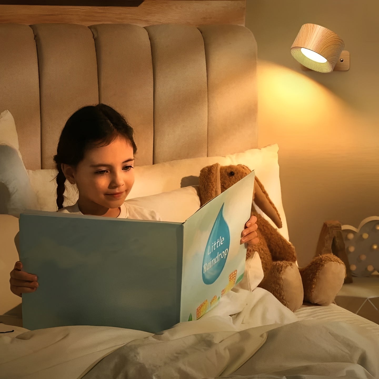 Adjustable LED Wall Lamp with Rotating Head