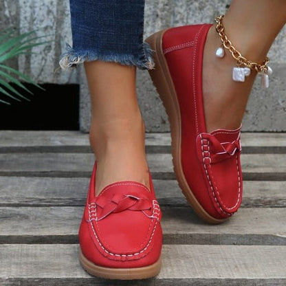 Women's Leather Slip-On Loafers Orthopedic Walking Shoes Wide Toe Box Arch Support Casual Footwear for All-Day Comfort