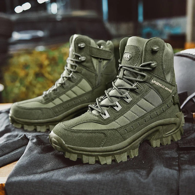 Men's Waterproof Thermal Snow Boots with Insulated Insoles
