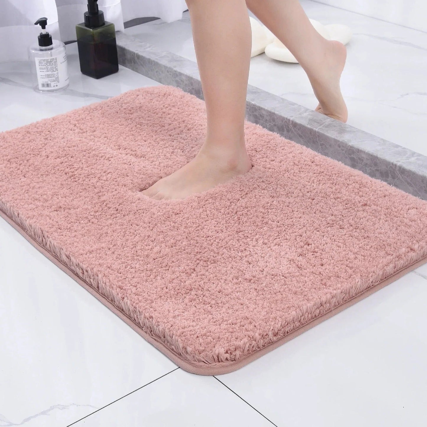 Soft Shaggy Bath Mat with Faux Fur Texture