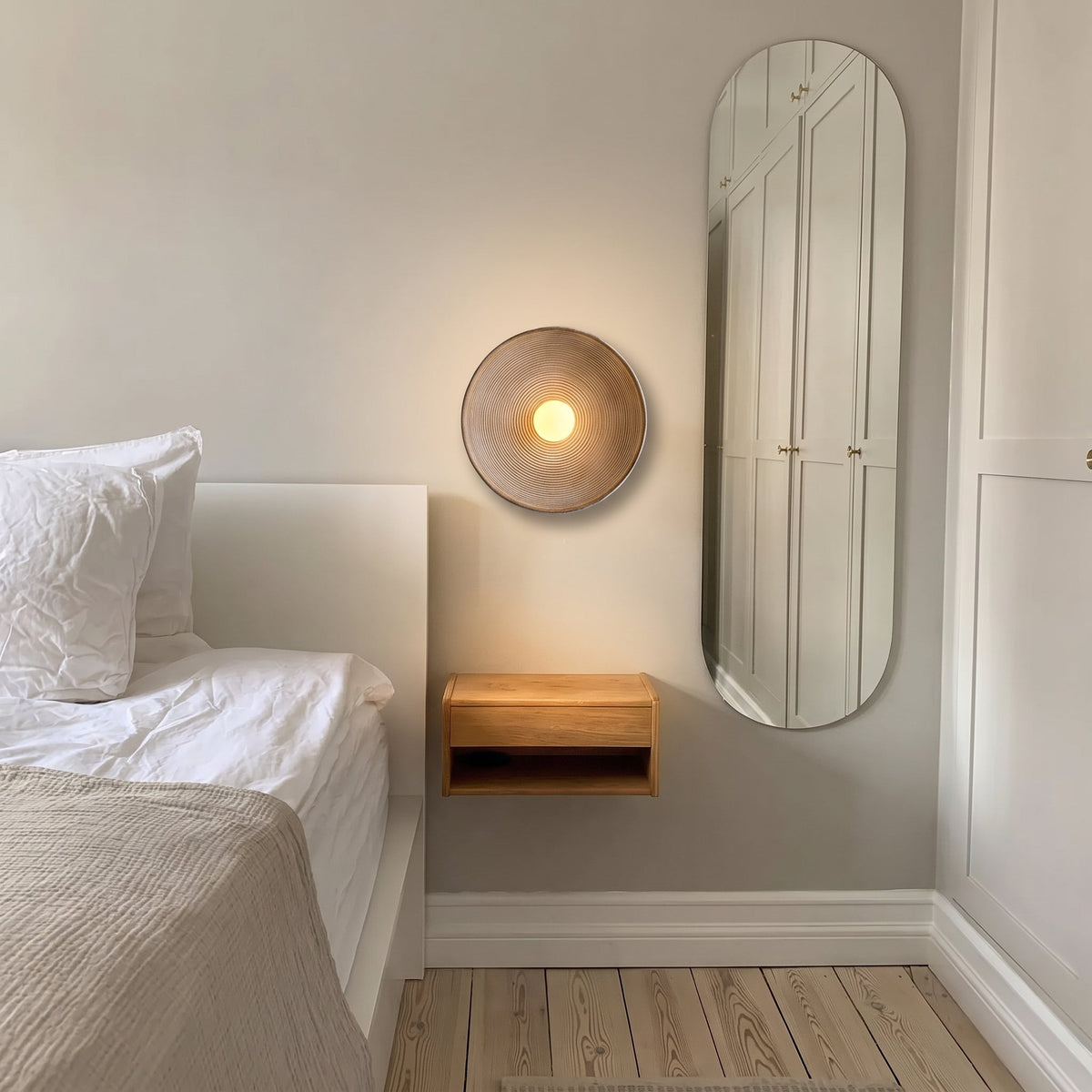 Round Wood & Resin Wall Sconce Light – LED Compatible E27 Socket – Minimalist Asian-Inspired Design for Living Room, Dining Room, Bar – 8
