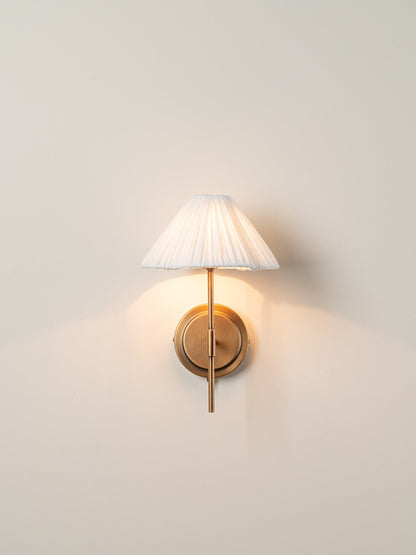 Fabric Sconce with Scalloped Shade G9 Socket 8.5 Inch Gold Metal Fixture Bedside Wall Fixture Modern Entryway Accent Lighting for Apartment