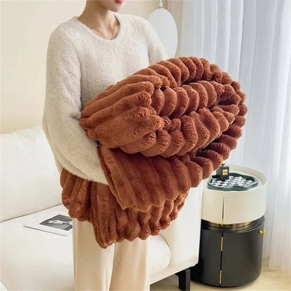 Ultra-Soft Plush Throw Blanket for Couch, Bed & Sofa – Warm Faux Fur Comfort Blanket for Living Room & Bedroom