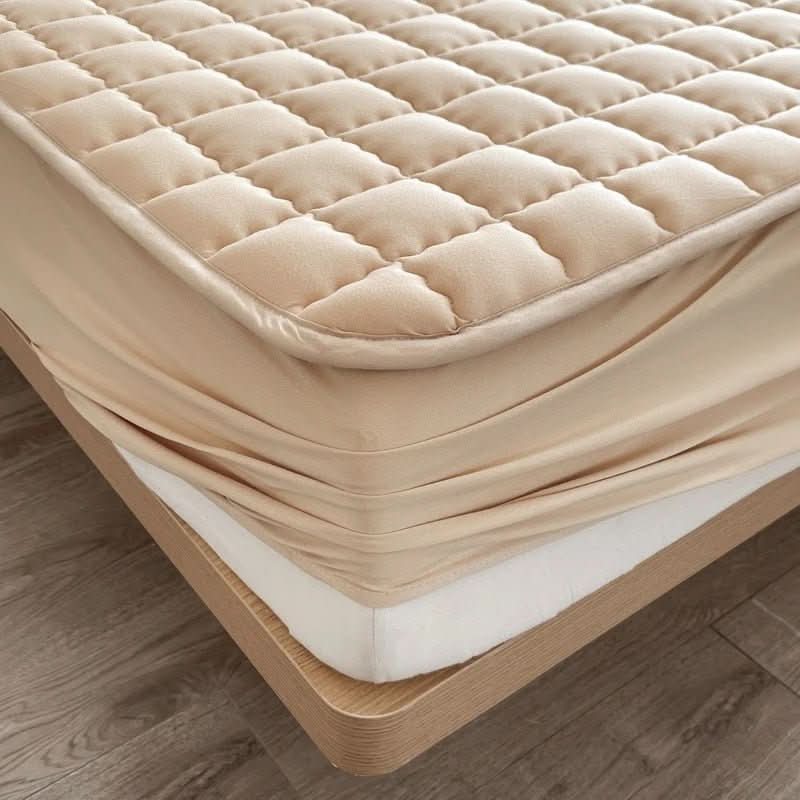 BEDGUARD – Quilted Mattress Protector for a Secure Fitted Fit
