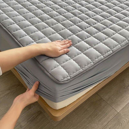 BEDGUARD – Quilted Mattress Protector for a Secure Fitted Fit