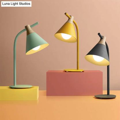 Adjustable Desk Lamp with Cone Shade – Metal Gooseneck Reading Light for Nightstand, Bedroom & Home Office