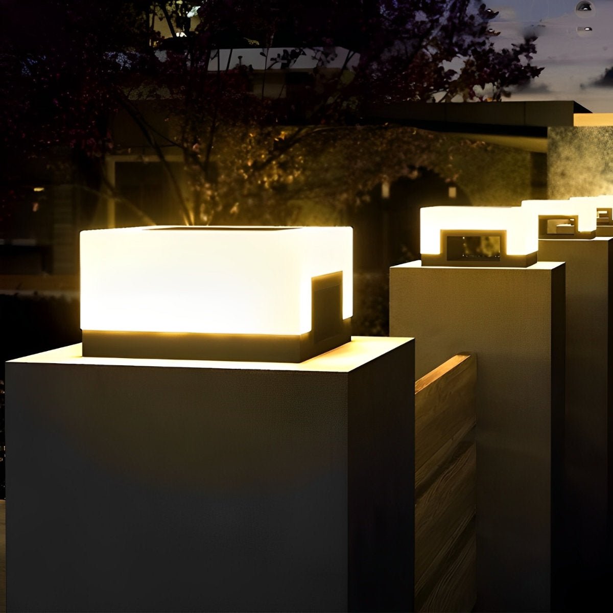 Square Solar LED Cap Light for Fence Posts, Driveways, and Pathways – Waterproof Stainless Steel Housing for Outdoor Yard Illumination