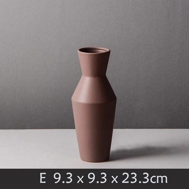 Gustav - Contemporary Matte Designer Vase