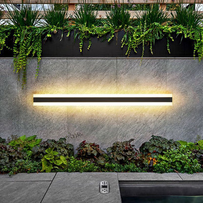Linear Outdoor Wall Light – Warm White LED Iron Sconce for Facade & Pathway – Modern Weatherproof Fixture in 5 Sizes
