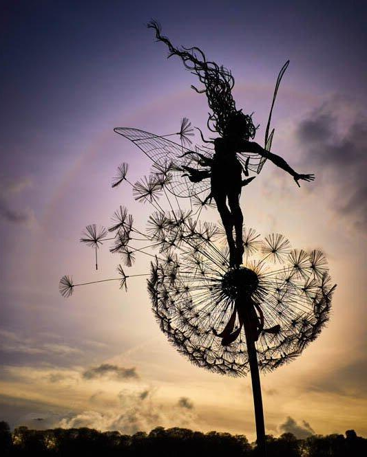 Metal Fairy Garden Stakes with Dandelions – Whimsical Outdoor Lawn Ornament for Flower Beds & Yards