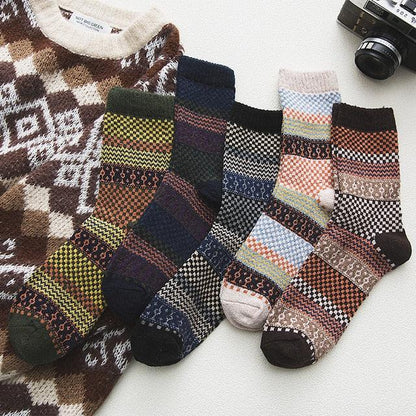 Thick Wool Blend Crew Socks for Winter – Insulated Thermal Socks with Traditional Nordic Patterns for Men & Women