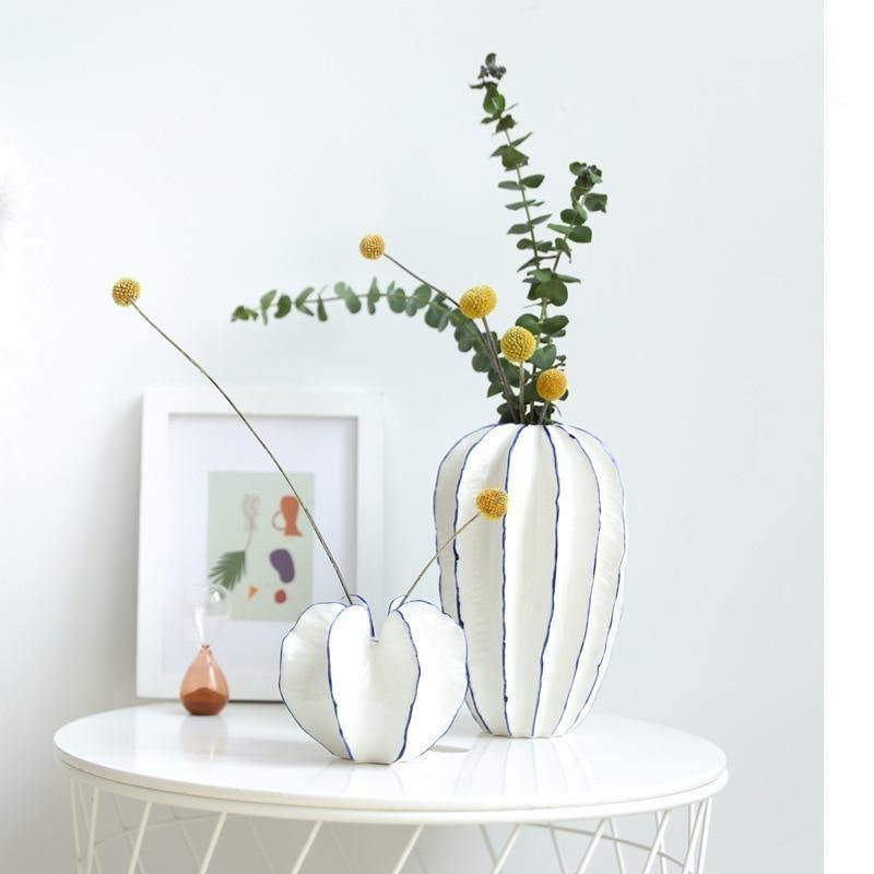 Icarus Handcrafted Pottery Vase Set