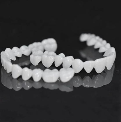 Moldable Snap-On Veneers for Upper & Lower Teeth – Custom-Fit Cosmetic Cover for a Natural White Smile