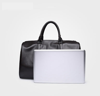 Weekender Overnight Bag in Vegan Leather – Roomy Interior with Shoulder Strap & Padded Grips for Airport Travel