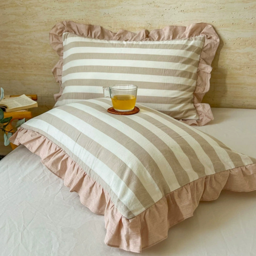 Queen Microfiber Pillowcase with Ruffle Trim & Zipper Closure – Vintage Stripe Pattern for Bedroom Décor – Soft Breathable Fabric