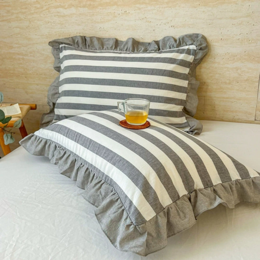Queen Microfiber Pillowcase with Ruffle Trim & Zipper Closure – Vintage Stripe Pattern for Bedroom Décor – Soft Breathable Fabric