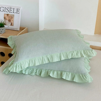 Queen Microfiber Pillowcase with Ruffle Trim & Zipper Closure – Vintage Stripe Pattern for Bedroom Décor – Soft Breathable Fabric
