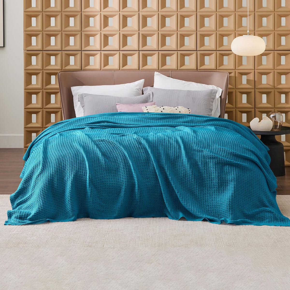 Cotton Throw Blanket for Bed, Waffle Weave Queen Size Blanket for All Seasons, Soft Breathable Cotton Blanket for Couch