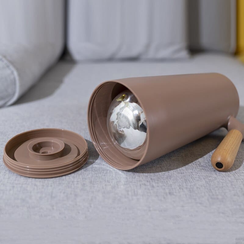 Insulated Glass Carafe with Wood Handle for Coffee Tea Water 34 oz Hot Cold Beverage Pitcher Vacuum Flask