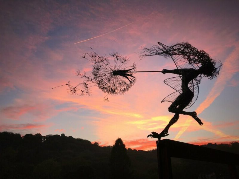 Metal Fairy Garden Stakes with Dandelion Flowers for Outdoor Yard Decoration | Whimsical Lawn Ornaments for Spring Summer Gardens & Flower